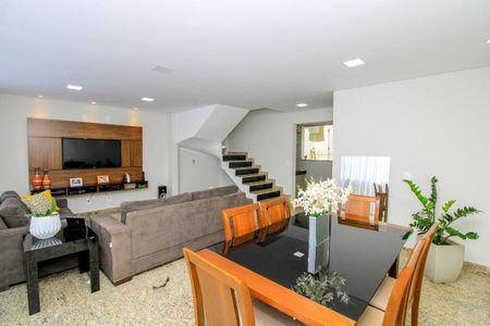 Casa à venda com 3 quartos, 180m² em Sagrada Família, Belo Horizonte