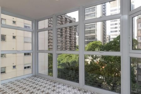 Apartamento à venda com 141m², 3 quartos e 1 vagaFoto 01