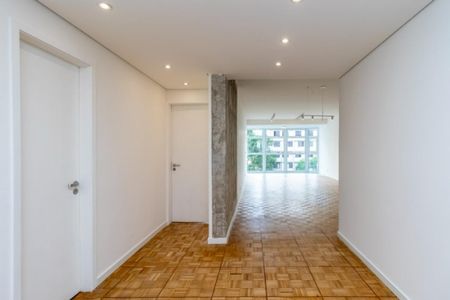 Apartamento à venda com 141m², 3 quartos e 1 vagaFoto 01