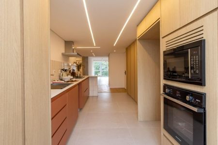 Apartamento à venda com 141m², 3 quartos e 1 vagaFoto 01