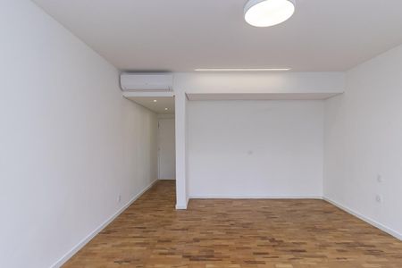 Apartamento à venda com 141m², 3 quartos e 1 vagaFoto 01