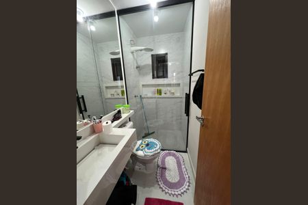 Banheiro de apartamento para alugar com 1 quarto, 33m² em Vila Paranagua, São Paulo