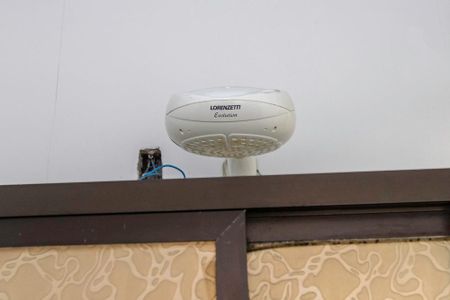 Casa à venda com 200m², 2 quartos e 1 vaga Casa à venda com 200m², 2 quartos e 1 vagaBanheiro