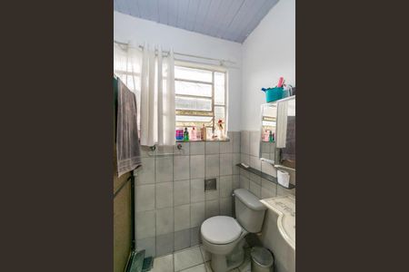 Casa à venda com 200m², 2 quartos e 1 vaga Casa à venda com 200m², 2 quartos e 1 vagaBanheiro