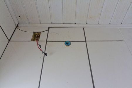 Banheiro de casa de condomínio para alugar com 1 quarto, 27m² em Brasilândia, São Paulo