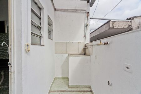 Casa de condomínio para alugar com 27m², 1 quarto e sem vaga Casa de condomínio para alugar com 27m², 1 quarto e sem vagaÁrea de Serviço