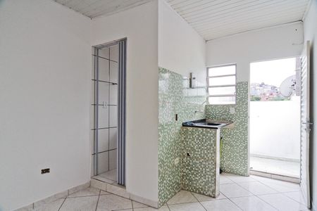 Cozinha de casa de condomínio para alugar com 1 quarto, 27m² em Brasilândia, São Paulo
