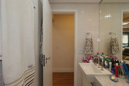 Apartamento à venda com 120m², 3 quartos e 2 vagasBanheiro Social