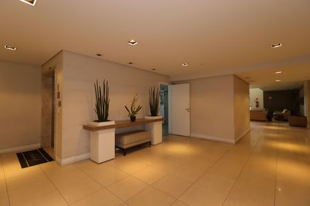 Apartamento à venda com 120m², 3 quartos e 2 vagasÁrea Comum - Hall