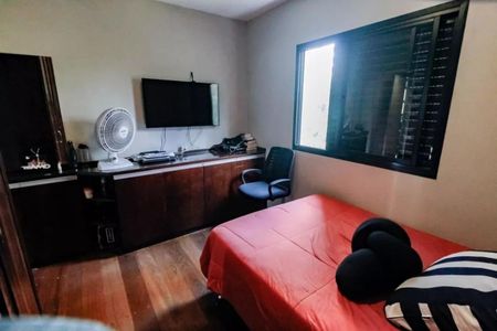 Apartamento à venda com 158m², 4 quartos e 3 vagasFoto 01
