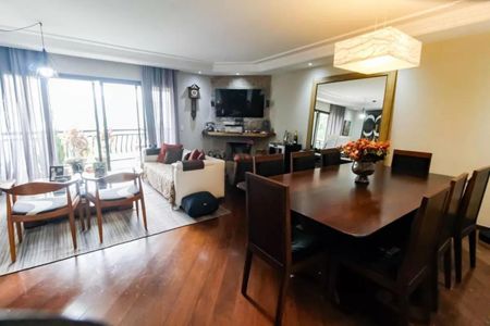 Apartamento à venda com 158m², 4 quartos e 3 vagasFoto 01