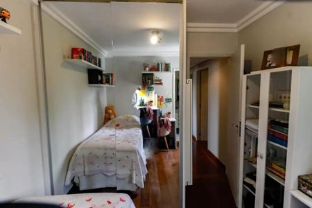 Apartamento à venda com 158m², 4 quartos e 3 vagasFoto 01