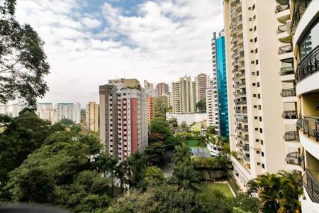 Apartamento à venda com 158m², 4 quartos e 3 vagasFoto 01