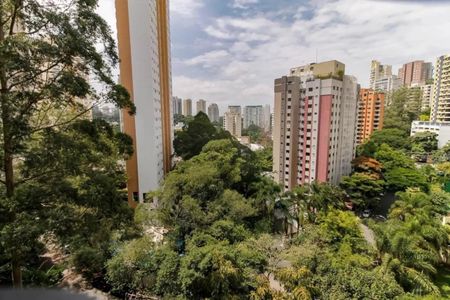 Apartamento à venda com 158m², 4 quartos e 3 vagasFoto 01
