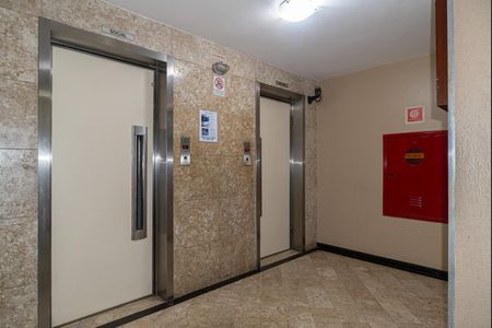 Apartamento à venda com 47m², 2 quartos e sem vagaÁrea comum - Elevadores