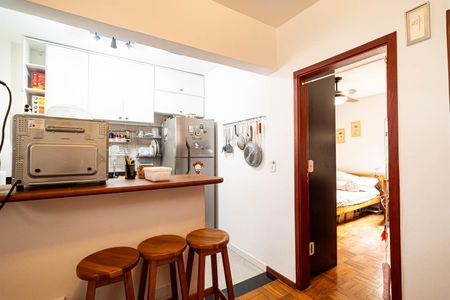 Sala de apartamento à venda com 2 quartos, 47m² em Cerqueira César, São Paulo