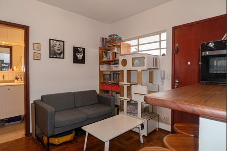 Sala de apartamento à venda com 2 quartos, 47m² em Cerqueira César, São Paulo