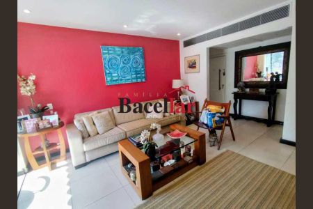 Apartamento à venda com 200m², 4 quartos e 3 vagas