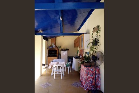 Casa à venda com 360m², 3 quartos e 2 vagasÁrea externa