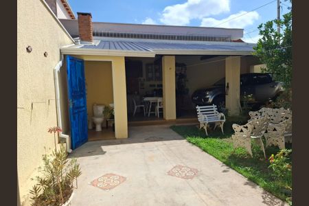 Casa à venda com 360m², 3 quartos e 2 vagasÁrea externa