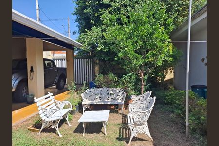 Casa à venda com 360m², 3 quartos e 2 vagasÁrea externa