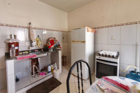 Casa à venda com 250m², 2 quartos e 2 vagasCozinha