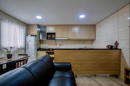 Casa para alugar com 99m², 2 quartos e 2 vagasSala