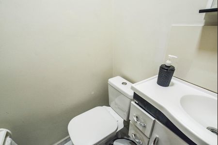 Casa para alugar com 99m², 2 quartos e 2 vagasLavabo