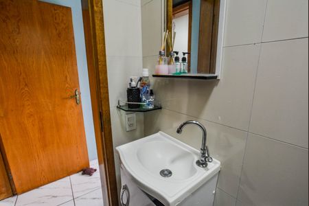 Casa para alugar com 99m², 2 quartos e 2 vagasBanheiro da Suíte 1