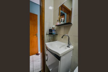 Casa para alugar com 99m², 2 quartos e 2 vagasBanheiro da Suíte 1