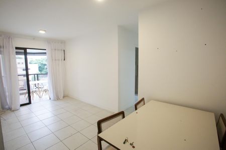 Sala de apartamento para alugar com 2 quartos, 70m² em Freguesia (jacarepaguá), Rio de Janeiro
