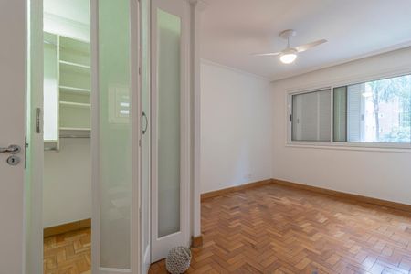 Apartamento à venda com 128m², 3 quartos e 1 vaga Apartamento à venda com 128m², 3 quartos e 1 vagaQuarto Suíte