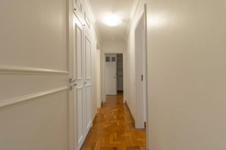 Apartamento à venda com 128m², 3 quartos e 1 vaga Apartamento à venda com 128m², 3 quartos e 1 vagaCorredor