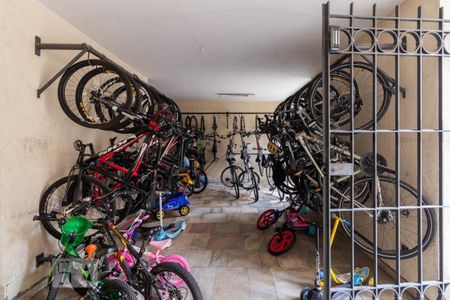 Apartamento à venda com 128m², 3 quartos e 1 vaga Apartamento à venda com 128m², 3 quartos e 1 vagaÁrea comum - Bicicletário