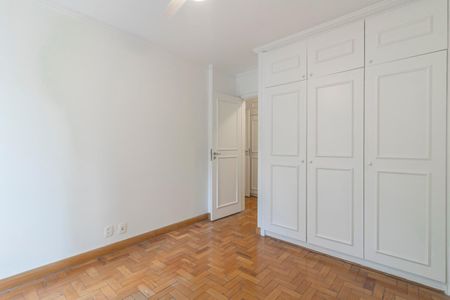 Apartamento à venda com 128m², 3 quartos e 1 vaga Apartamento à venda com 128m², 3 quartos e 1 vagaQuarto 2