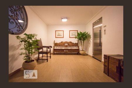 Apartamento à venda com 128m², 3 quartos e 1 vaga Apartamento à venda com 128m², 3 quartos e 1 vagaÁrea comum - Hall Social