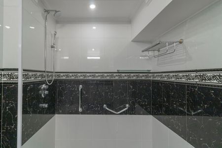 Apartamento à venda com 128m², 3 quartos e 1 vaga Apartamento à venda com 128m², 3 quartos e 1 vagaBanheiro da Suíte