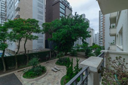 Apartamento à venda com 128m², 3 quartos e 1 vaga Apartamento à venda com 128m², 3 quartos e 1 vagaVaranda do Quarto 2