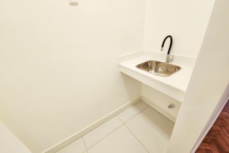Apartamento à venda com 37m², 1 quarto e sem vagaÁrea de Serviço 