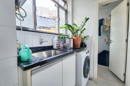 Apartamento à venda com 115m², 3 quartos e 1 vaga Apartamento à venda com 115m², 3 quartos e 1 vagaÁrea de Serviço