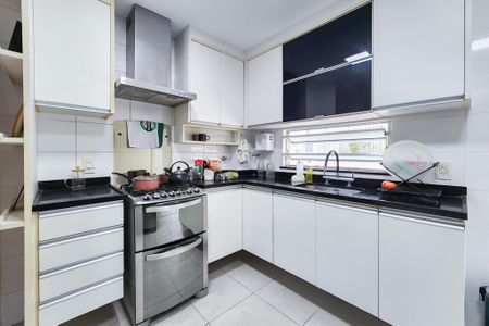 Apartamento à venda com 115m², 3 quartos e 1 vaga Apartamento à venda com 115m², 3 quartos e 1 vagaCozinha