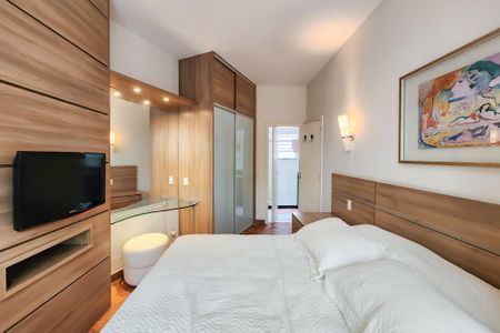 Apartamento à venda com 115m², 3 quartos e 1 vaga Apartamento à venda com 115m², 3 quartos e 1 vagaSuite