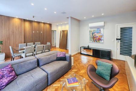 Apartamento à venda com 115m², 3 quartos e 1 vaga Apartamento à venda com 115m², 3 quartos e 1 vagaSala