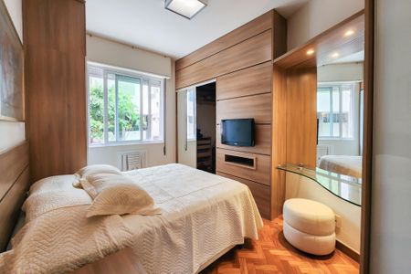 Apartamento à venda com 115m², 3 quartos e 1 vaga Apartamento à venda com 115m², 3 quartos e 1 vagaSuite