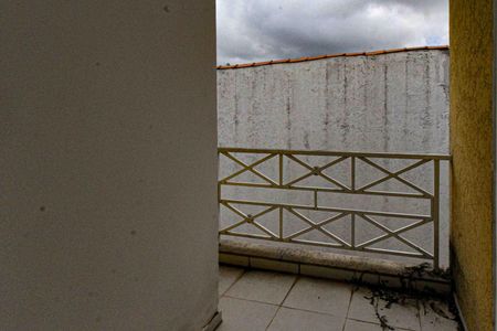 Casa de condomínio à venda com 163m², 3 quartos e 4 vagas Casa de condomínio à venda com 163m², 3 quartos e 4 vagasVaranda da Suite