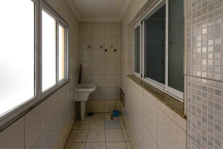 Casa de condomínio à venda com 163m², 3 quartos e 4 vagas