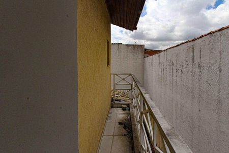 Casa de condomínio à venda com 163m², 3 quartos e 4 vagas Casa de condomínio à venda com 163m², 3 quartos e 4 vagasVaranda da Suite