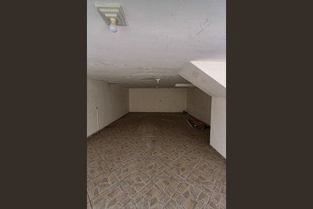 Casa de condomínio à venda com 163m², 3 quartos e 4 vagas