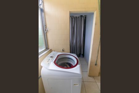 Apartamento à venda com 72m², 2 quartos e 1 vaga Apartamento à venda com 72m², 2 quartos e 1 vagaÁrea de Serviço