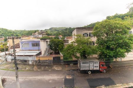 Vista da Sala de apartamento à venda com 2 quartos, 72m² em Caramujo, Niterói